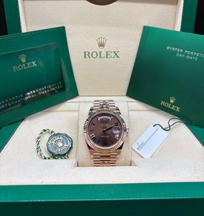 Rolex Day-date 40 40mm Chocolate Dial 228235 Complete Set