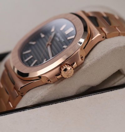 Patek Philippe Nautilus 5711 1r Rose Gold 40mm Brown Dial Bracelet Complete Set