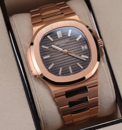 Patek Philippe Nautilus 5711 1r Rose Gold 40mm Brown Dial Bracelet Complete Set