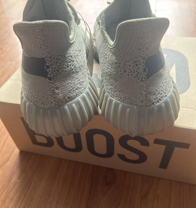 Yeezy Boost 350 V2 Granite