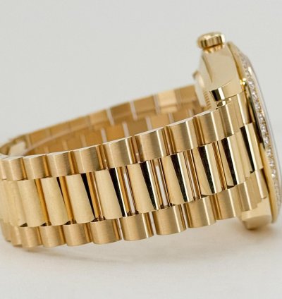 Rolex Day-date 40 40mm Diamond Bezel Champagne Baguette Diamond Dial