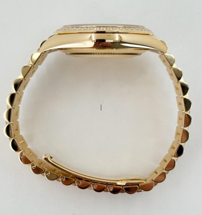 Rolex Day-date 40 40mm Diamond Bezel Champagne Baguette Diamond Dial