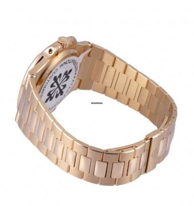 Patek Philippe Nautilus 5711 1r-001 Automatic Good