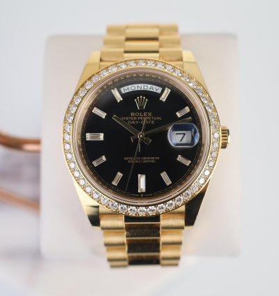 Rolex Day-date 40 40mm Diamond Bezel Yellow Gold Black Baguette Diamond Dial Presidential 228348