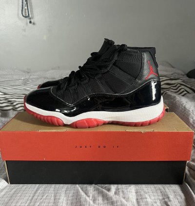 Air Jordan 11 Retro Bred