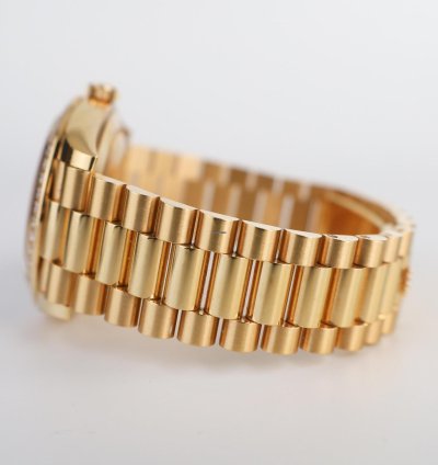 Rolex Day-date 40 40mm Diamond Bezel Yellow Gold Black Baguette Diamond Dial Presidential 228348