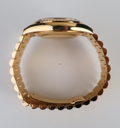 Rolex Day-date 40 40mm Diamond Bezel Yellow Gold Black Baguette Diamond Dial Presidential 228348