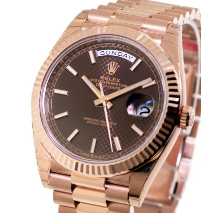 Rolex Day-date 40 40mm Everose Gold Chocolate Diagonal Motif Index Dial 228235