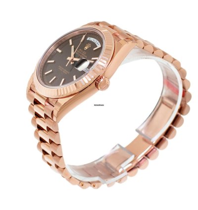 Rolex Day-date 40 40mm Everose Gold Chocolate Diagonal Motif Index Dial 228235