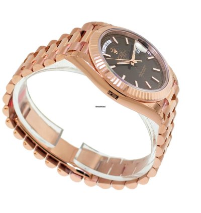 Rolex Day-date 40 40mm Everose Gold Chocolate Diagonal Motif Index Dial 228235