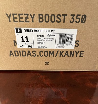 Yeezy Boost 350 V2 Triple White