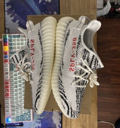 Yeezy Boost 350 V2 Zebra