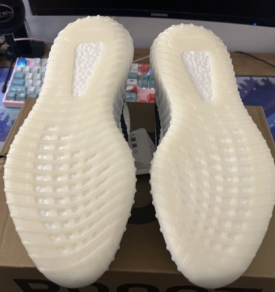 Yeezy Boost 350 V2 Zebra