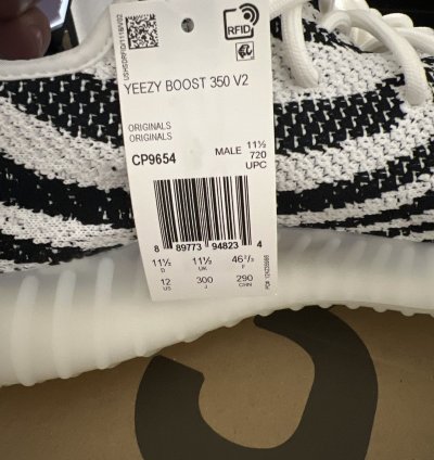 Yeezy Boost 350 V2 Zebra