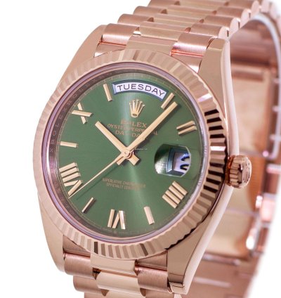 Rolex Day-date 40 40mm Everose Gold Olive Green Roman Dial 228235