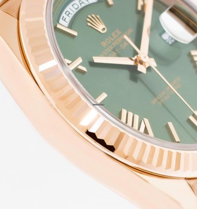 Rolex Day-date 40 40mm Everose Gold Olive Green Roman Dial 228235