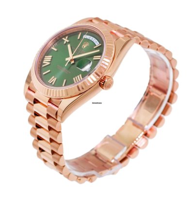 Rolex Day-date 40 40mm Everose Gold Olive Green Roman Dial 228235