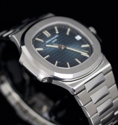 Patek Philippe Nautilus 5711 Full Set 2011