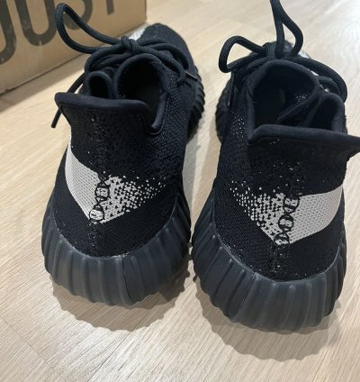 Yeezy Boost 350v2 Black White oreo