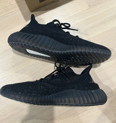 Yeezy Boost 350v2 Black White oreo