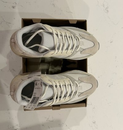 Yeezy Boost 700 Analog
