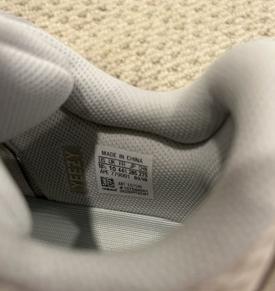 Yeezy Boost 700 Analog