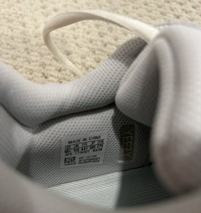 Yeezy Boost 700 Analog