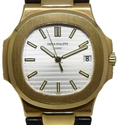 Patek Philippe Nautilus 5711 Nautilus 18k Yellow Gold Watch Box Archival Document 5711j