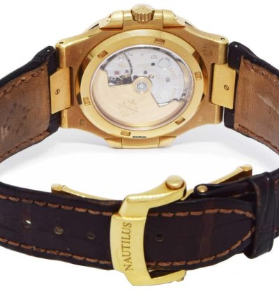 Patek Philippe Nautilus 5711 Nautilus 18k Yellow Gold Watch Box Archival Document 5711j