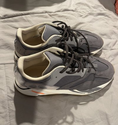 Yeezy Boost 700 Magnet 2019