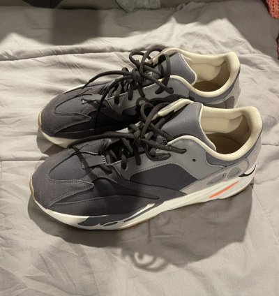 Yeezy Boost 700 Magnet 2019