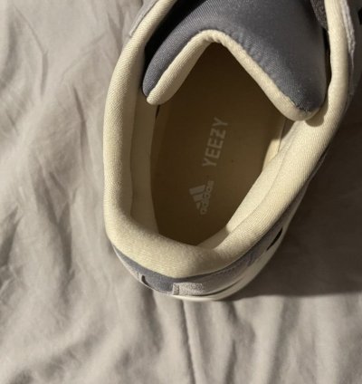Yeezy Boost 700 Magnet 2019