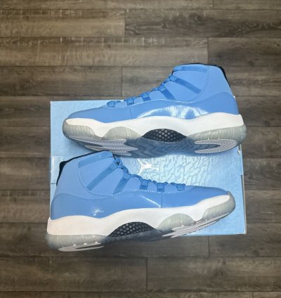 Air Jordan 11 Retro Pantone