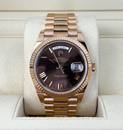 Rolex Day-date 40 40mm Fluted Bezel Everose Gold Chocolate Roman Dial Presidential Band 228235