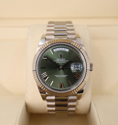Rolex Day-date 40 40mm Fluted Bezel White Gold Olive Green Roman Dial Presidential Band