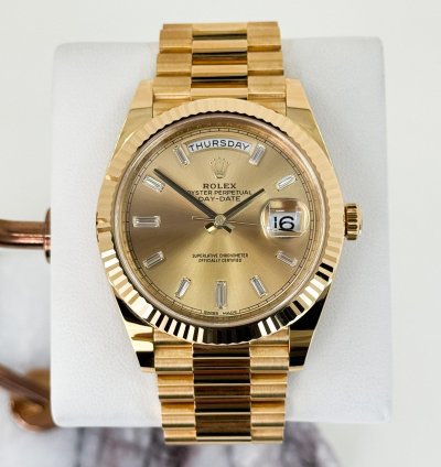 Rolex Day-date 40 40mm Fluted Bezel Yellow Gold Champagne Baguette Diamond Dial Presidential Band
