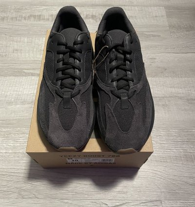 Yeezy Boost 700 Utility Black