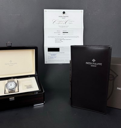 Patek Philippe Nautilus 5711 White Dial Full Set 2017