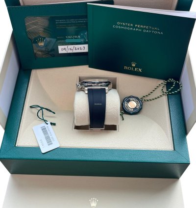 Rolex Daytona Cosmograph Daytona 40mm Diamond Dial White Gold Oysterflex Watch 126519