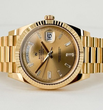 Rolex Day-date 40 40mm Fluted Bezel Yellow Gold Champagne Baguette Diamond Dial Presidential Band