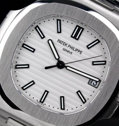 Patek Philippe Nautilus 5711 White Dial Full Set 2017