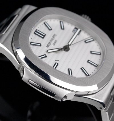 Patek Philippe Nautilus 5711 White Dial Full Set 2017