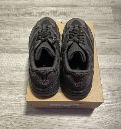 Yeezy Boost 700 Utility Black