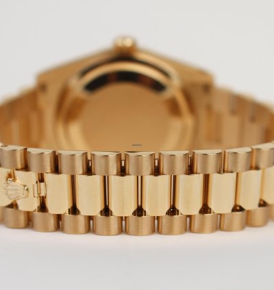 Rolex Day-date 40 40mm Fluted Bezel Yellow Gold Green Roman Dial Presidential Bracelet 228238