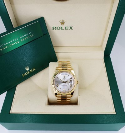 Rolex Day-date 40 40mm Fluted Bezel Yellow Gold Silver Roman Dial Presidential Band 228238