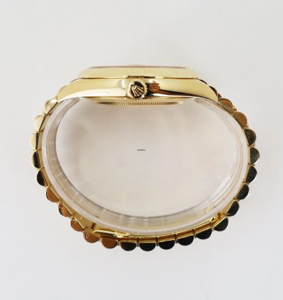 Rolex Day-date 40 40mm Fluted Bezel Yellow Gold Silver Roman Dial Presidential Band 228238