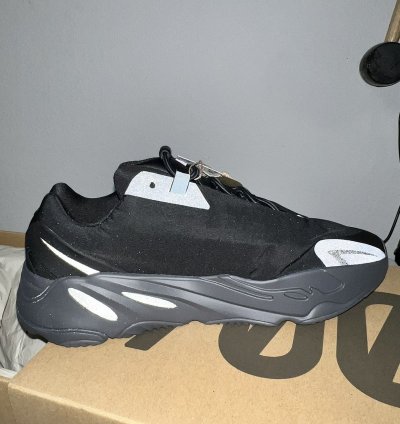 Yeezy Boost 700 V2vanta