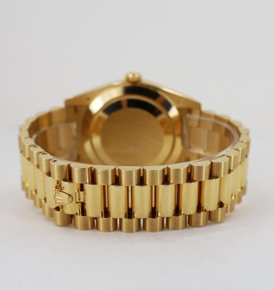 Rolex Day-date 40 40mm Fluted Bezel Yellow Gold Silver Roman Dial Presidential Band 228238