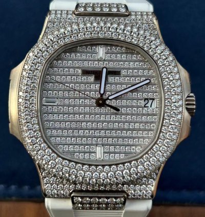 Patek Philippe Nautilus 5711g-001