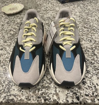 Yeezy Boost 700 Wave Runner 2017